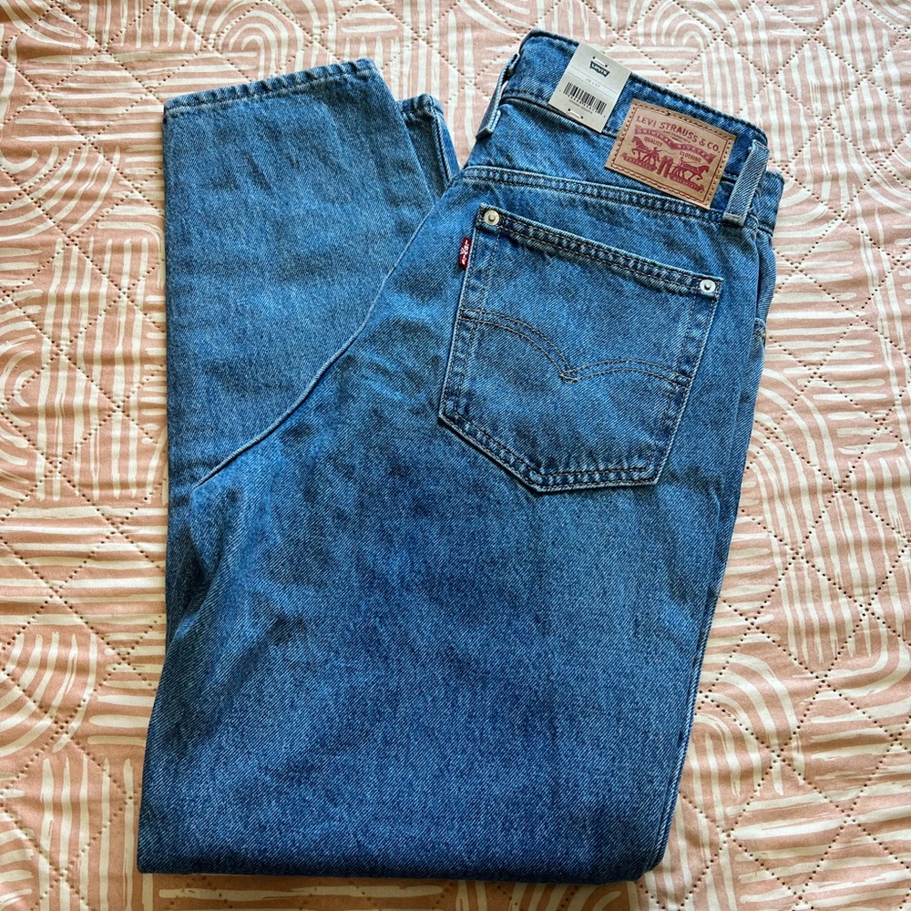 Levis mom jeans